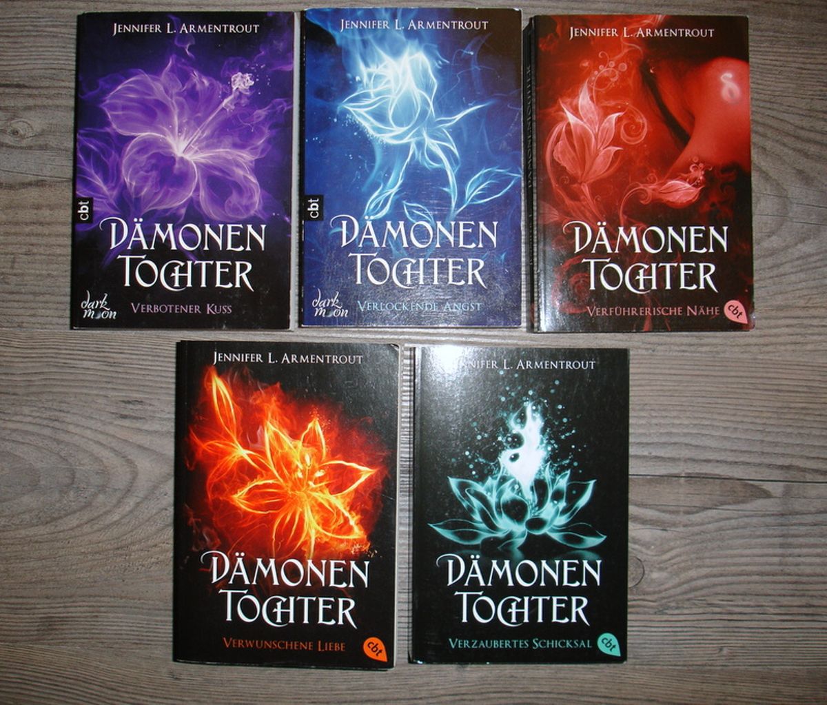 Jennifer L. Armentrout – Sammlung – 6 Buchreihen 32 Ebooks — Download